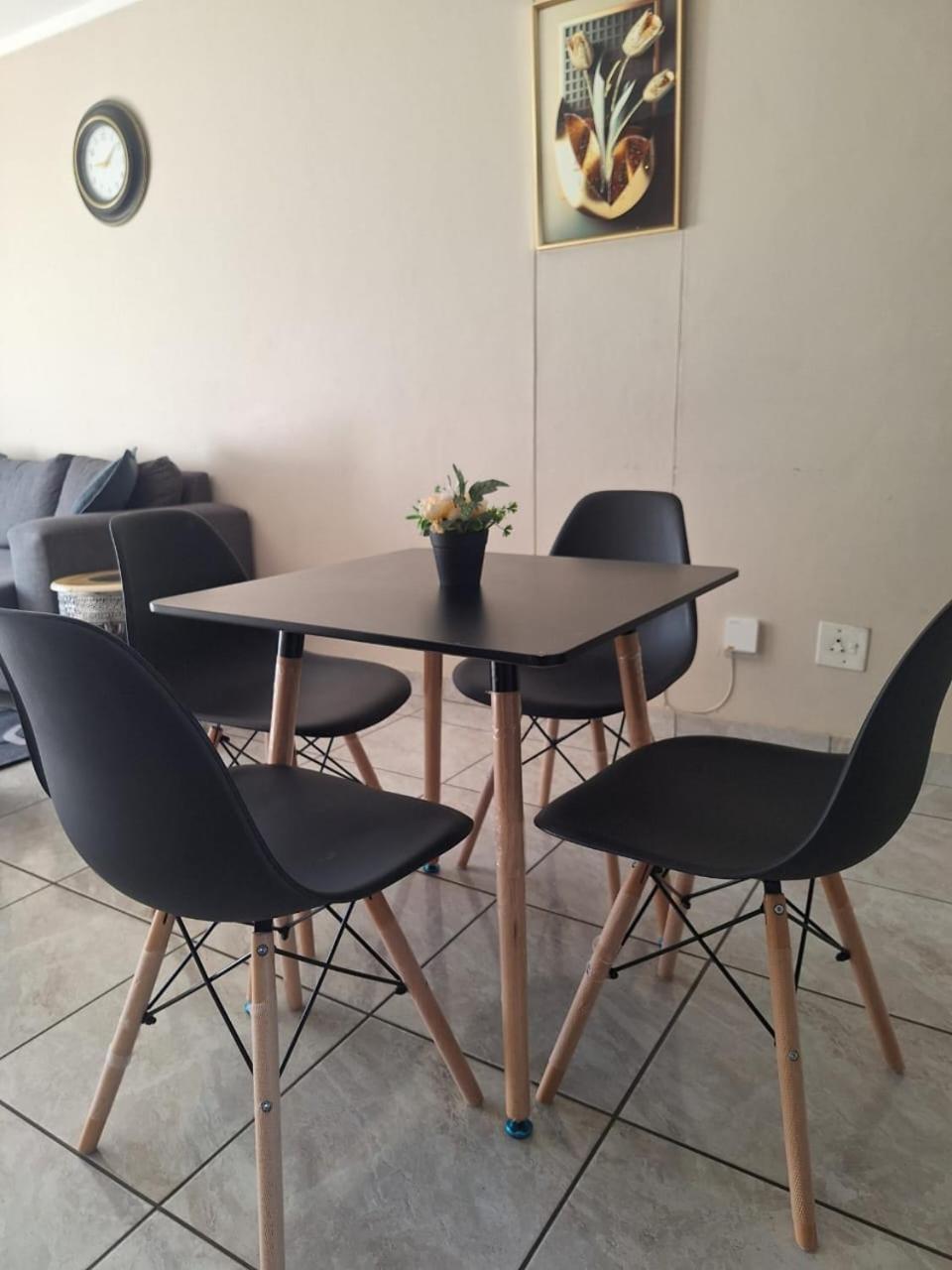 Menlyn Maine Apartments, Menlyn Place Pretoria-Noord Esterno foto