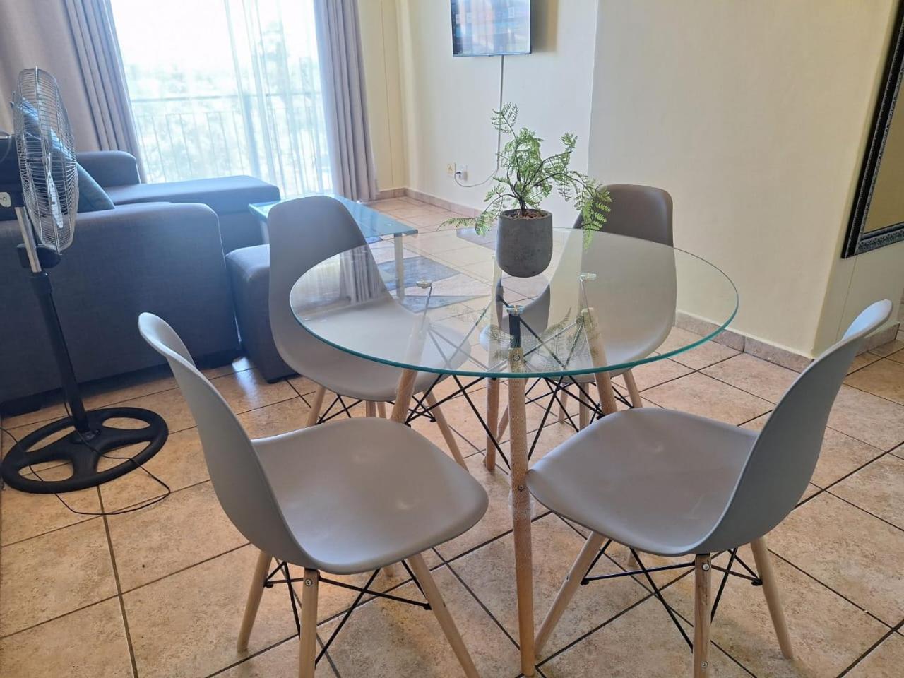 Menlyn Maine Apartments, Menlyn Place Pretoria-Noord Esterno foto