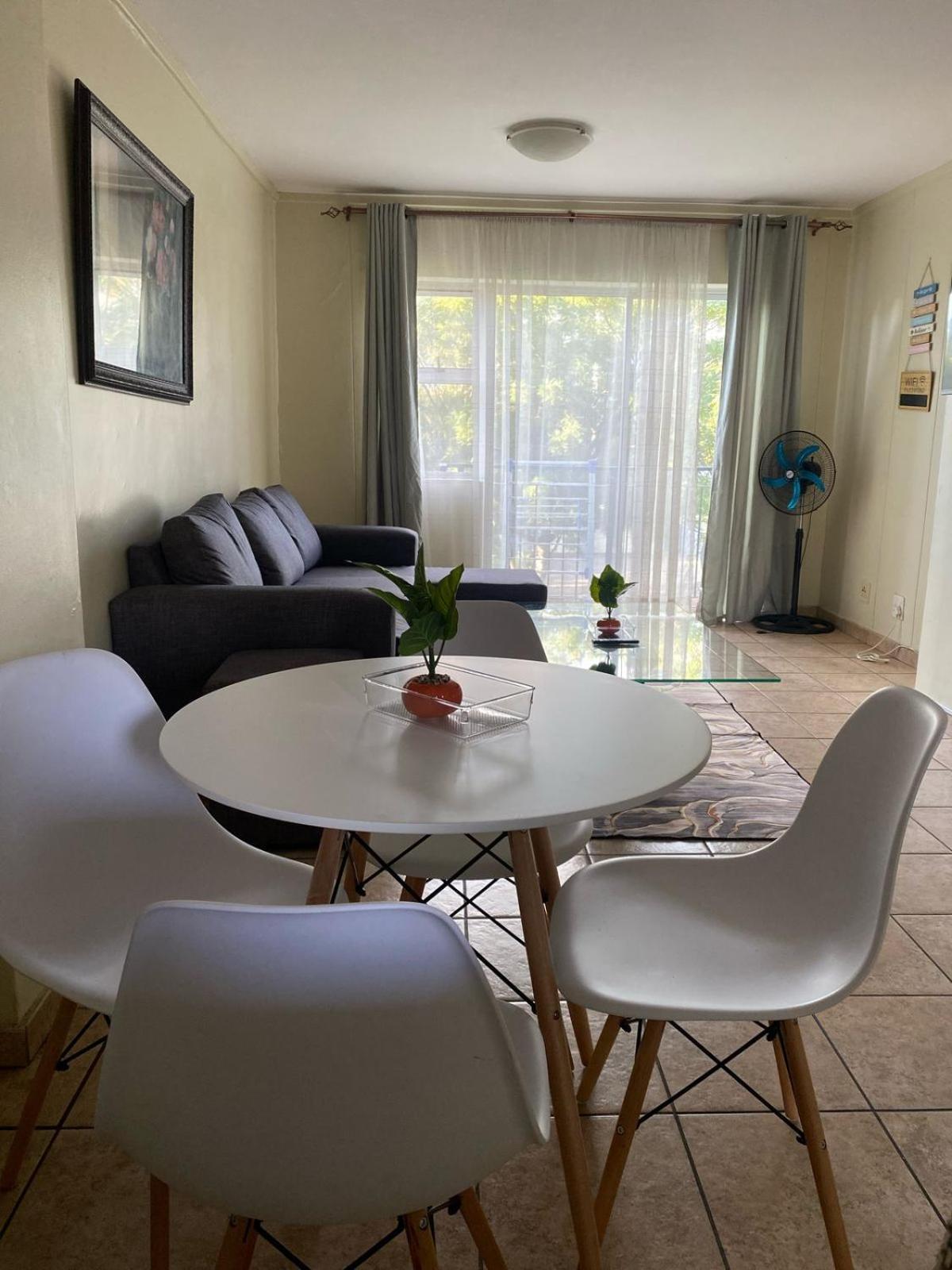 Menlyn Maine Apartments, Menlyn Place Pretoria-Noord Esterno foto